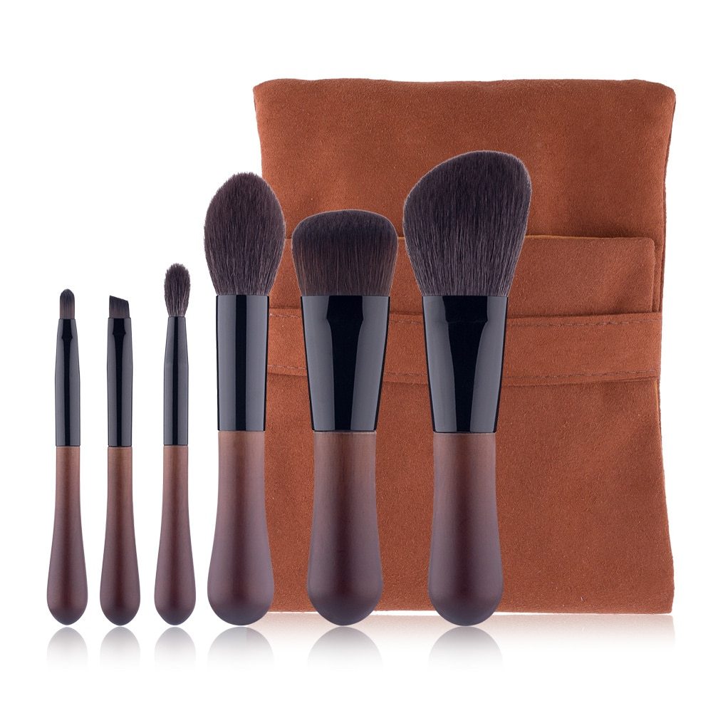 6 animal hair brushes